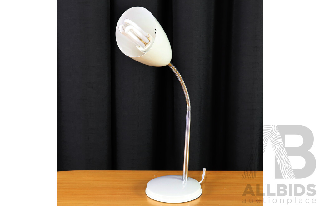 Retro Style Desk Lamp