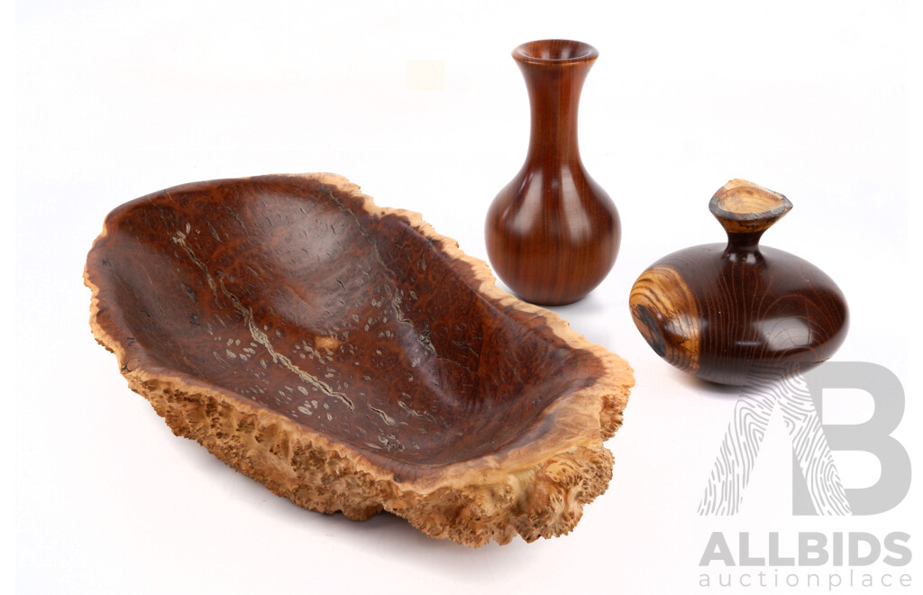 Collection Australian Handmade Wooden Items Comprising Mallee Burl Center Piece Dish by Merv Bailey, Along with Tasmanian Blackwood Vase & Smaller Mulberry Example