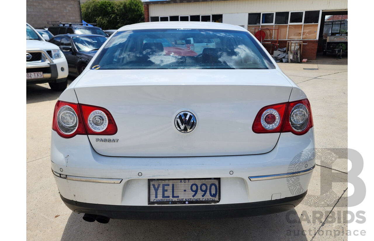 4/2006 Volkswagen Passat 2.0T FSI 3C 4d Sedan White 2.0L