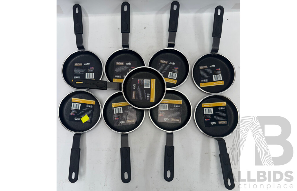 Insulated Jugs, S Hooks, Small Non Stick Pans and T Hangers