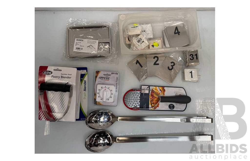 Assorted Lot of Kitchen Goods