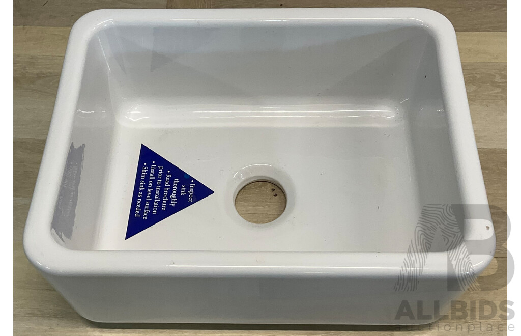 Ceramic Sink (61L X 36W X 26H Cm)