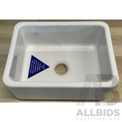 Ceramic Sink (61L X 36W X 26H Cm)