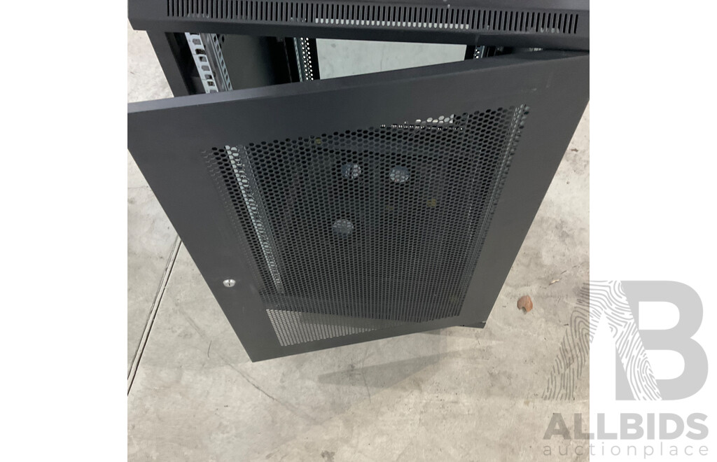 DYNAMIX  600x700x900mm & Rack Technologies 540x370x600mm Server Rack