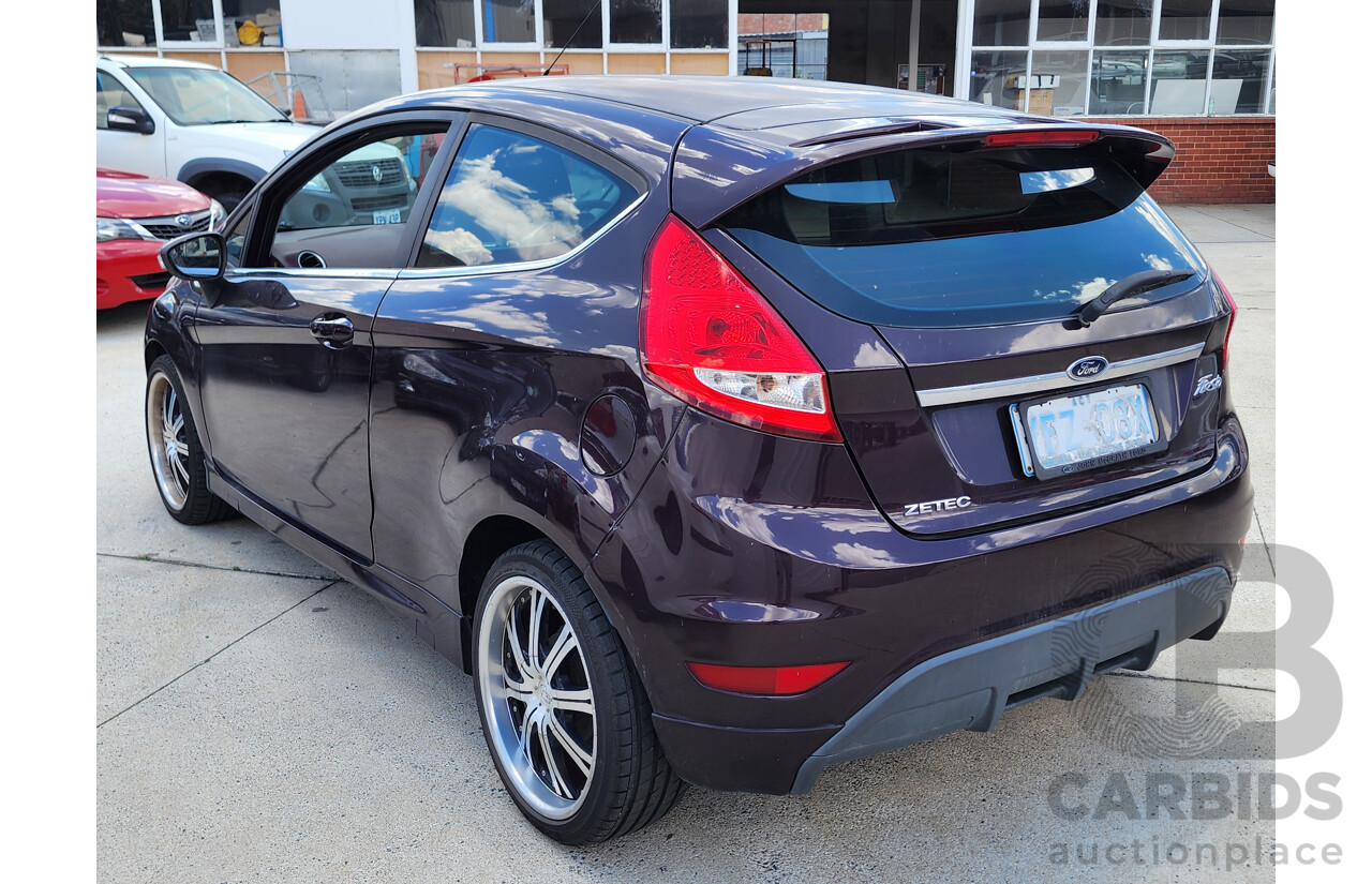 2/2010 Ford Fiesta Zetec WS 3d Hatchback Maroon 1.6L