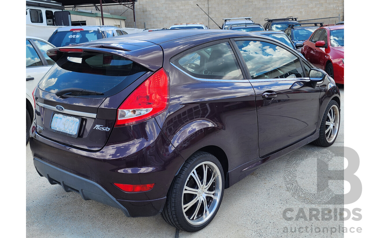 2/2010 Ford Fiesta Zetec WS 3d Hatchback Maroon 1.6L