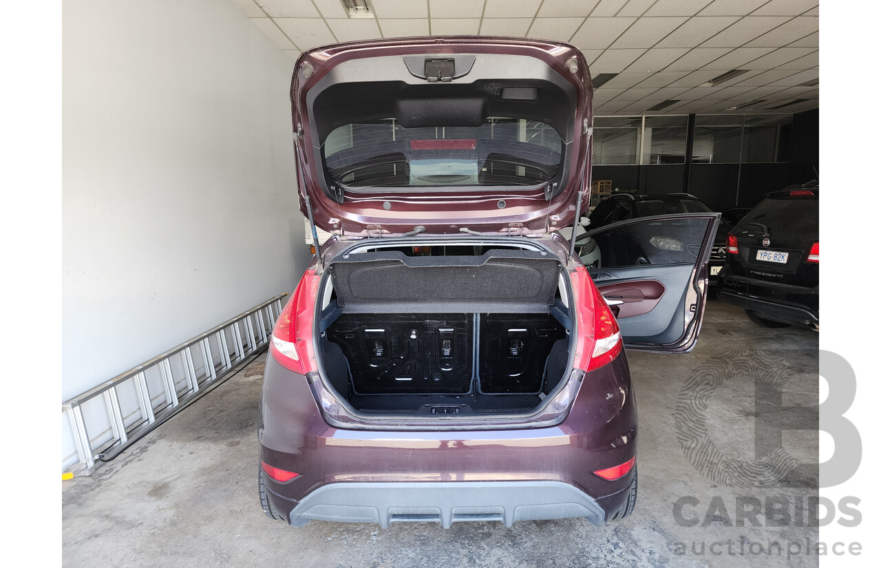 2/2010 Ford Fiesta Zetec WS 3d Hatchback Maroon 1.6L