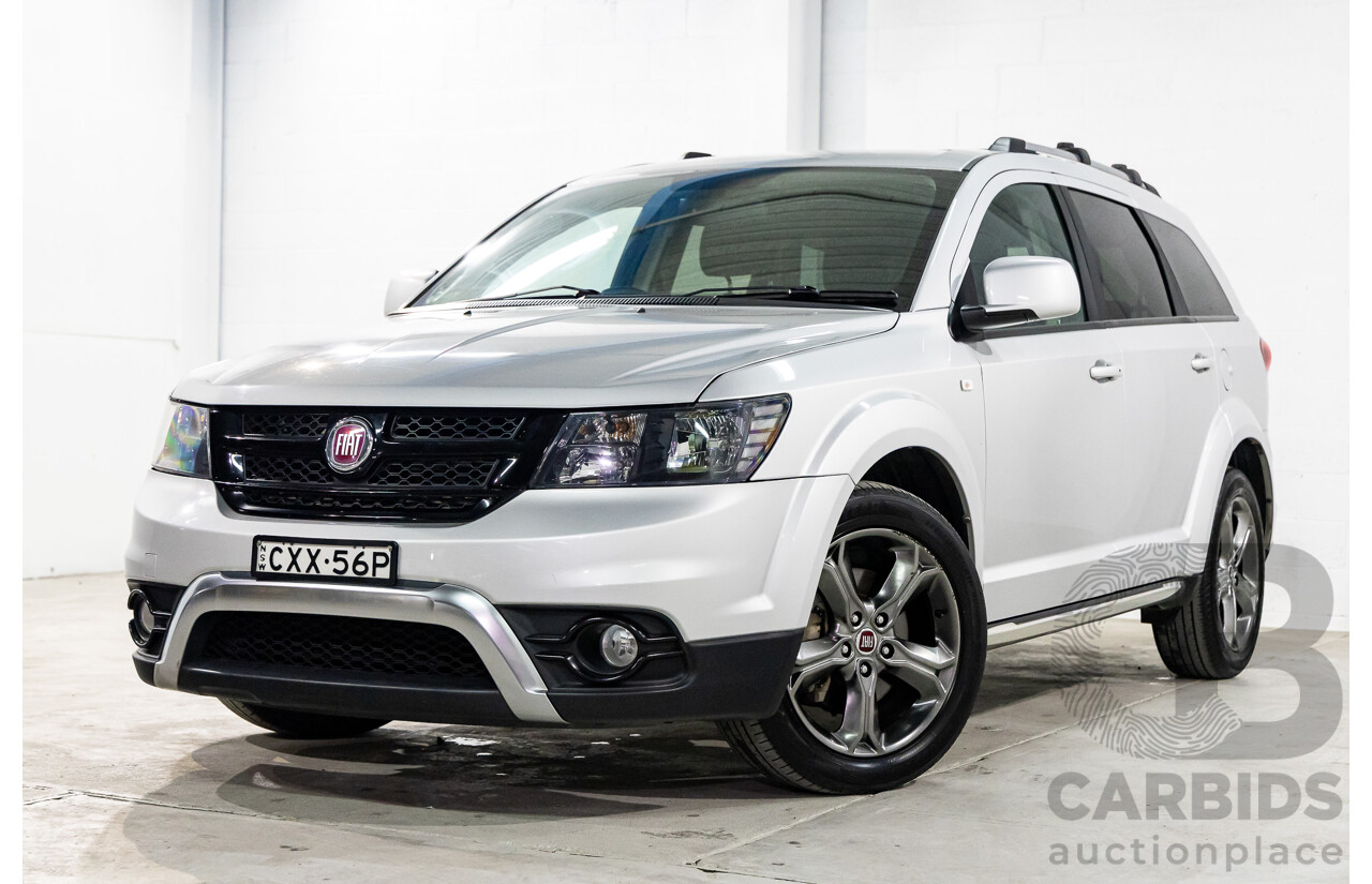 9/2014 Fiat Freemont Crossroad JF MY15 4d Wagon Billet Silver Metallic V6 3.6L - 7 Seater