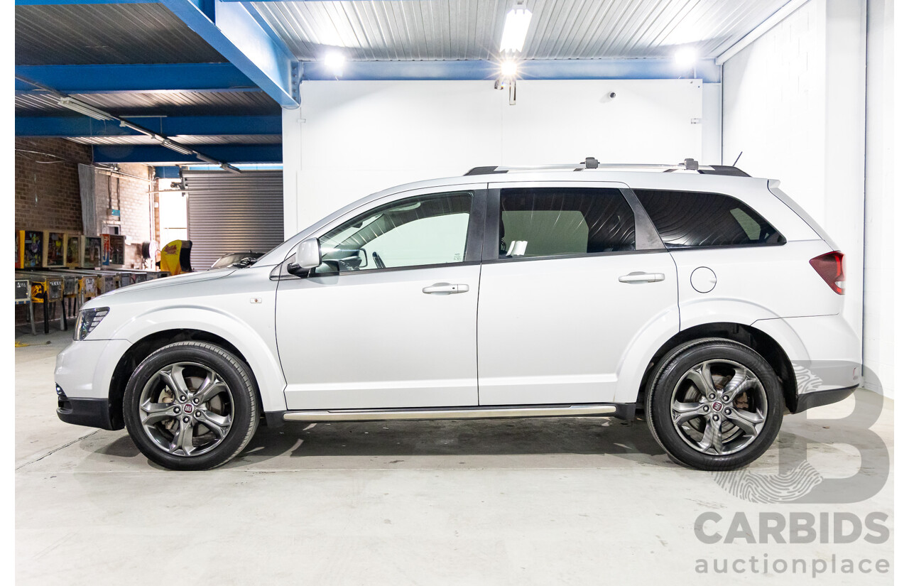 9/2014 Fiat Freemont Crossroad JF MY15 4d Wagon Billet Silver Metallic V6 3.6L - 7 Seater