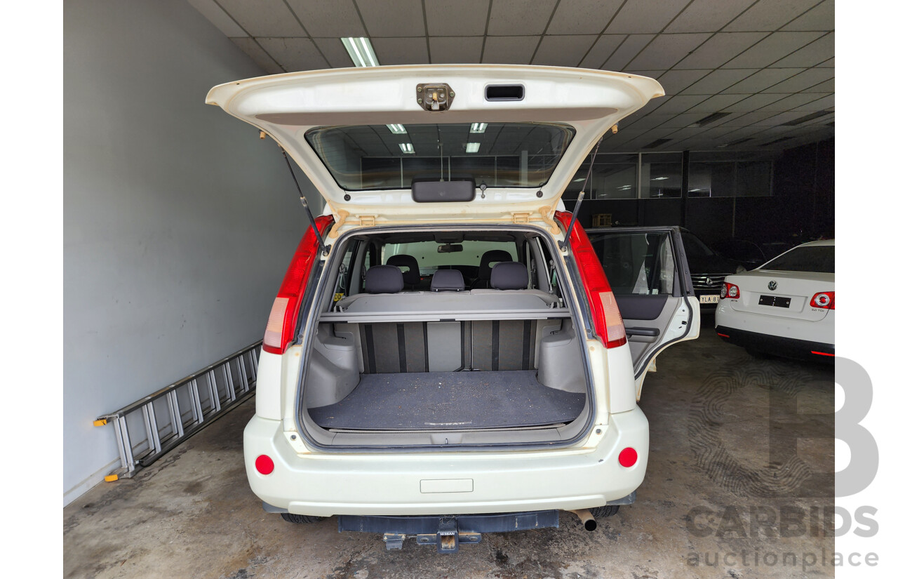 10/2004 Nissan X-Trail Ti (4x4) T30 4d Wagon White 2.5L