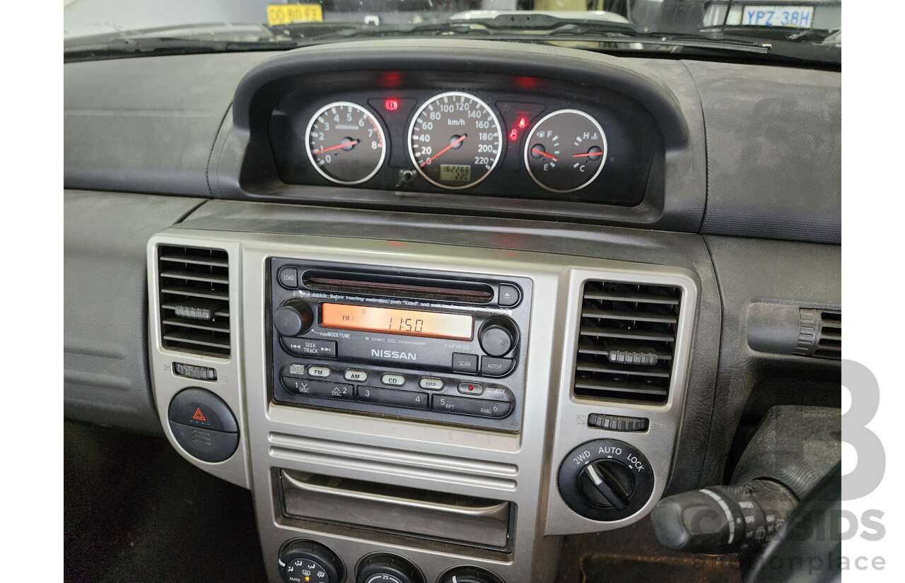 10/2004 Nissan X-Trail Ti (4x4) T30 4d Wagon White 2.5L