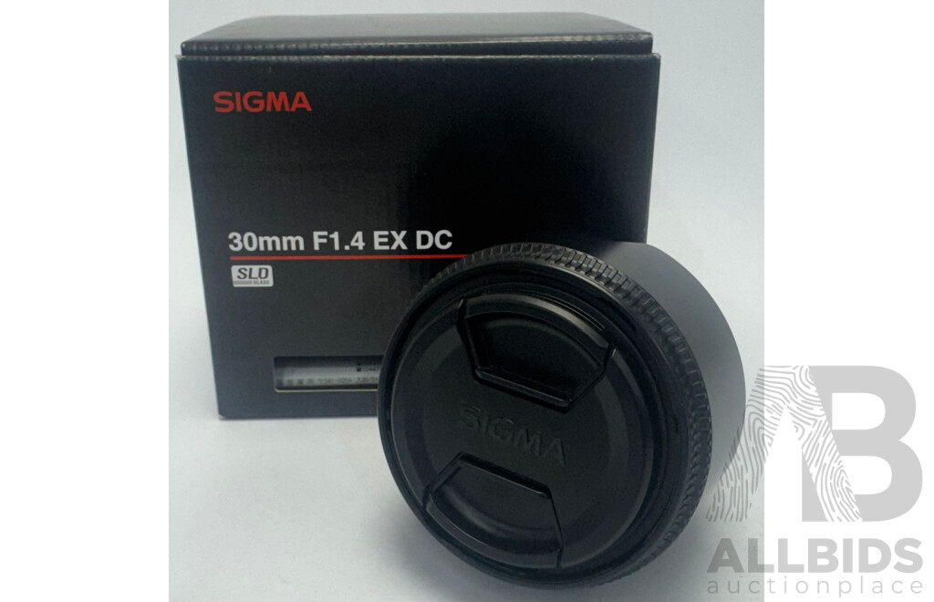 Sigma 30mm F1.4 EX DC HSM Lens RRP: $499