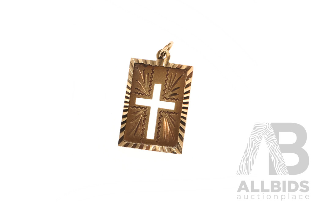 9ct Rectangular Etched Cross Pendant, 18mm X 13mm, 0.90 Grams