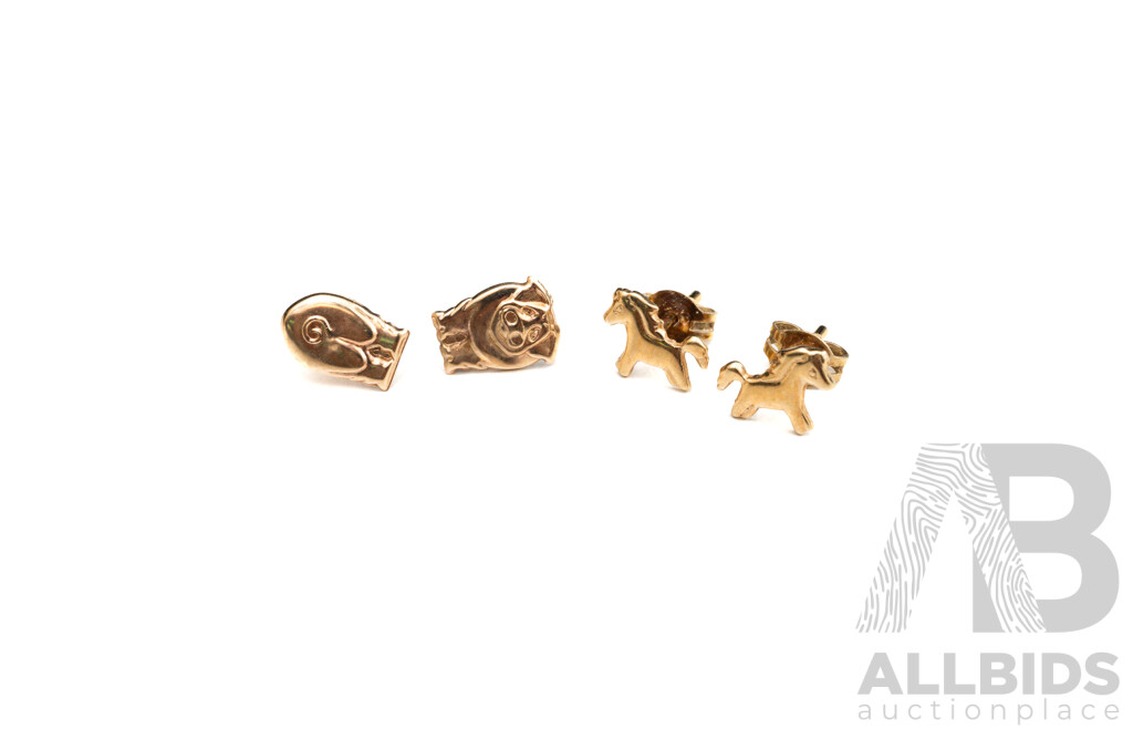 9ct Horse Stud Earrings & 9ct Piggy Front & Back Stud Earrings, 0.76 Grams