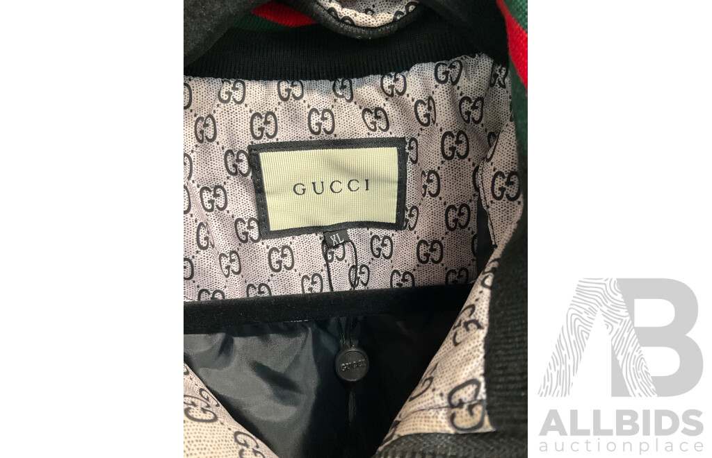 Winter Jacket Branded Gucci Size XL