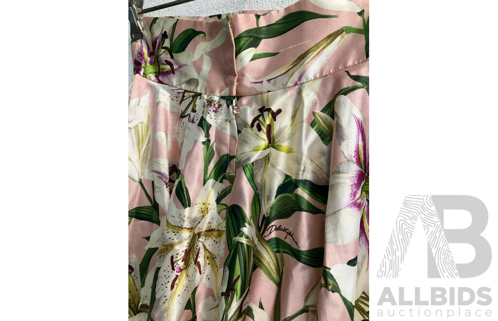 Shantung Midi Skirt in Lily Print Size 38 Branded Dolce & Gabbana