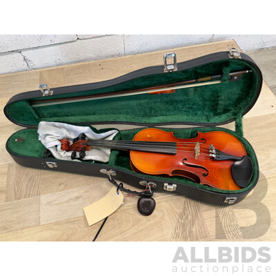 SUZUKI Violin Nagova Size 3/4  in Case