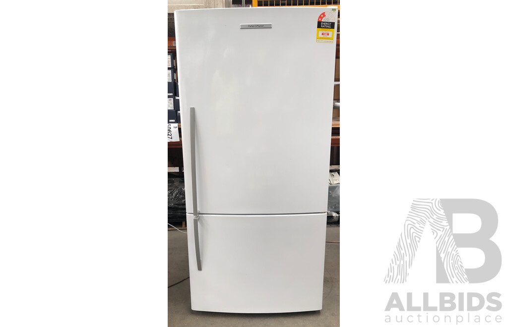 Fisher and Paykel 520 Litre Bottom Mount Fridge/Freezer