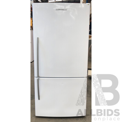 Fisher and Paykel 520 Litre Bottom Mount Fridge/Freezer