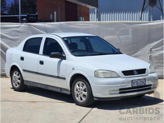 8/2005 Holden Astra Classic Equipe TS MY05 4d Sedan White 1.8L