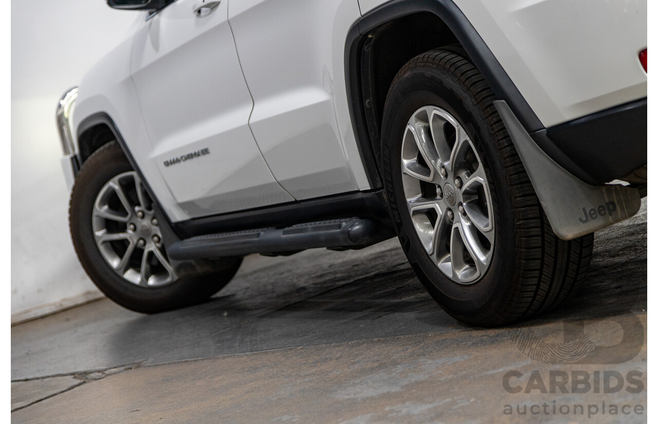 10/2014 Jeep Grand Cherokee Laredo (4x4) WK MY15 4d Wagon Bright White 3.0L Turbo Diesel