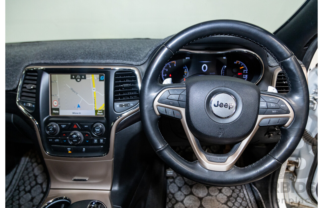 10/2014 Jeep Grand Cherokee Laredo (4x4) WK MY15 4d Wagon Bright White 3.0L Turbo Diesel