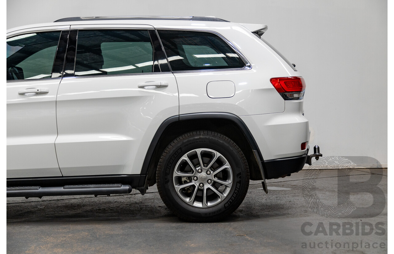 10/2014 Jeep Grand Cherokee Laredo (4x4) WK MY15 4d Wagon Bright White 3.0L Turbo Diesel