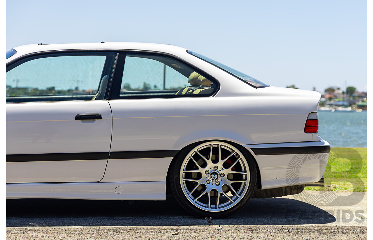 4/1995 BMW M3 E36 2d Coupe Alpine White 3.0L