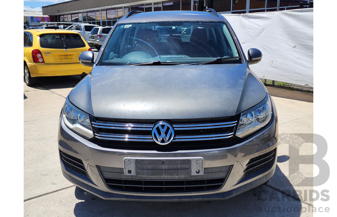 11/2011 Volkswagen Tiguan 103 TDI 5NC MY12 4d Wagon Grey 2.0L