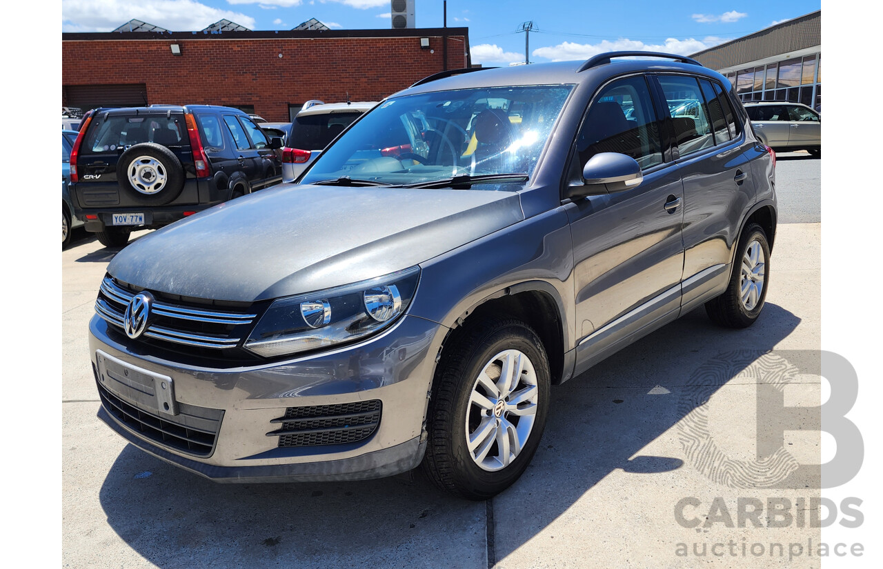 11/2011 Volkswagen Tiguan 103 TDI 5NC MY12 4d Wagon Grey 2.0L