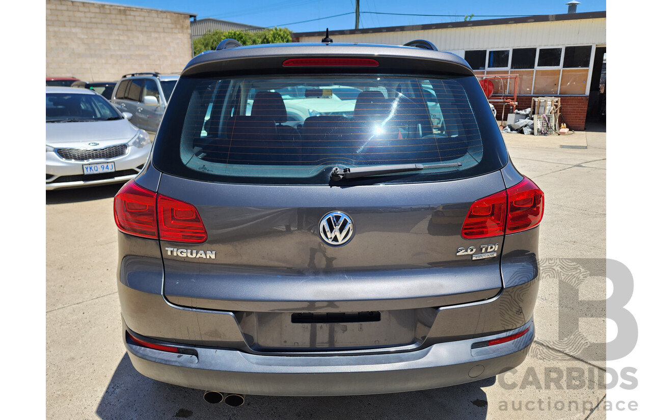 11/2011 Volkswagen Tiguan 103 TDI 5NC MY12 4d Wagon Grey 2.0L