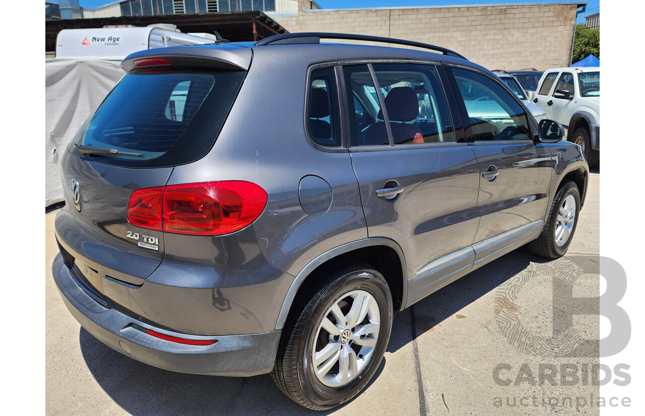 11/2011 Volkswagen Tiguan 103 TDI 5NC MY12 4d Wagon Grey 2.0L