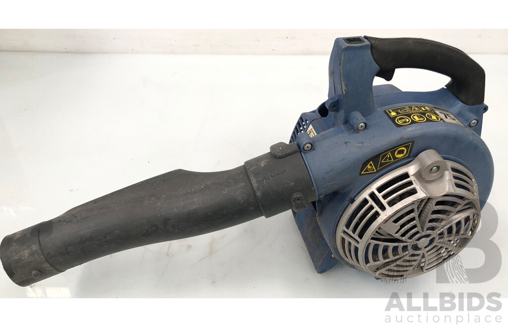 Victa 26cc Two Stroke Petrol Powerd Blower