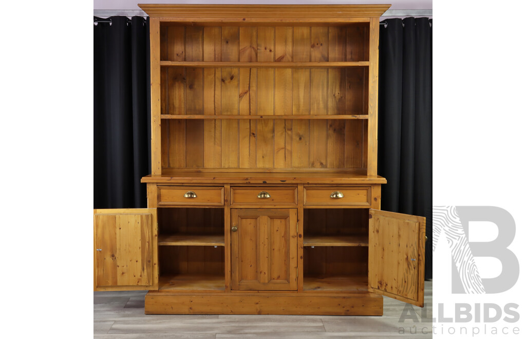 Country Pine Kitchen Buffet and Hutch