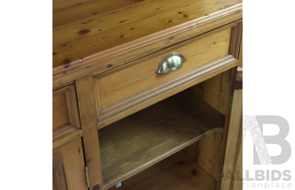 Country Pine Kitchen Buffet and Hutch