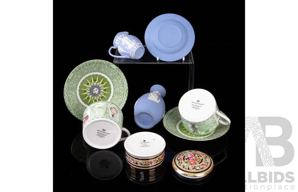 Collection Wedgwood Porcelain Comprising Pair Duos in Millenium Pattern, Three Pieces Jasperware, Lidded Dish in Clio Pattern