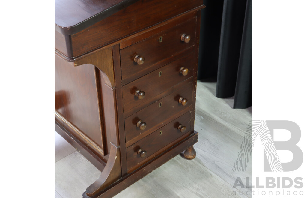 Edwardian Mahogany Davenport Desk