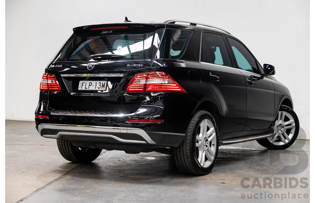 10/2014 Mercedes Benz ML250 CDI Bluetec (AWD) W166 MY14 4d Wagon Obsidian Black Turbo Diesel 2.1L