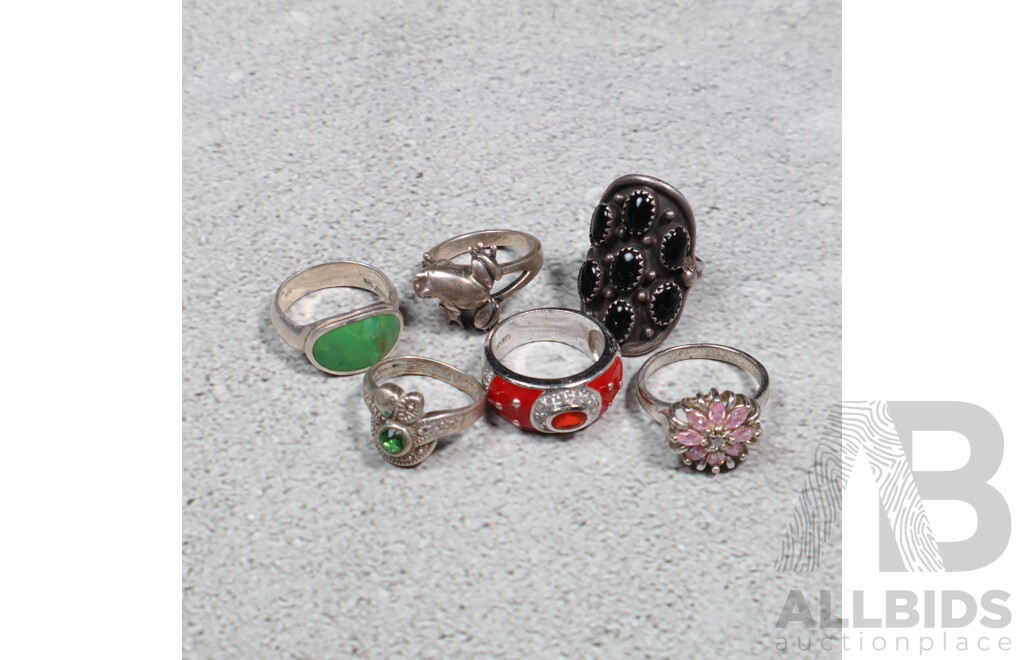 Collection of (6) Sterling Silver Vintage Rings with Gemstones, Including Frog Ring, Sizes M-R, 35.36 Grams