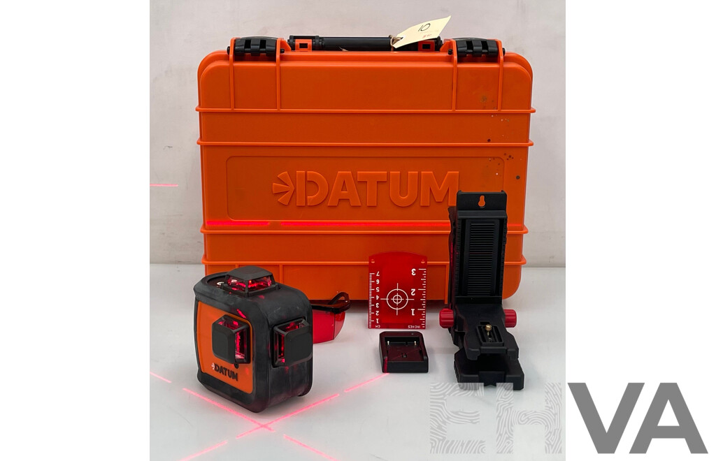 Datum 3 X 360° Multi Line Laser Level