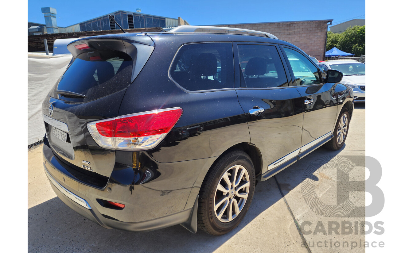 10/2015 Nissan Pathfinder ST-L (4x4) R52 MY15 4d Wagon Black 3.5L