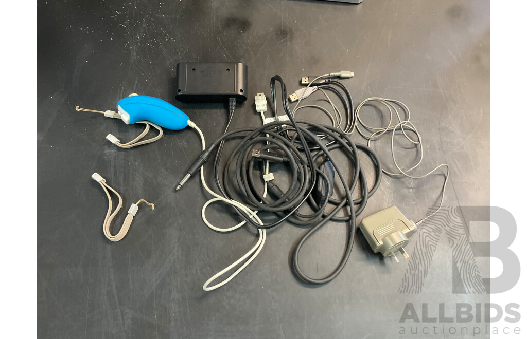 Assorted Nintendo Wii Items - Games, Nunchucks, Controllers, Skylanders Portal and Characters & Cables