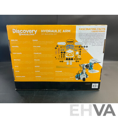 Lego Technic Bugatti Chiron Set (42803) & Discovery Mindblown Hydraulic Arm DIY Building Set - Lot of 2