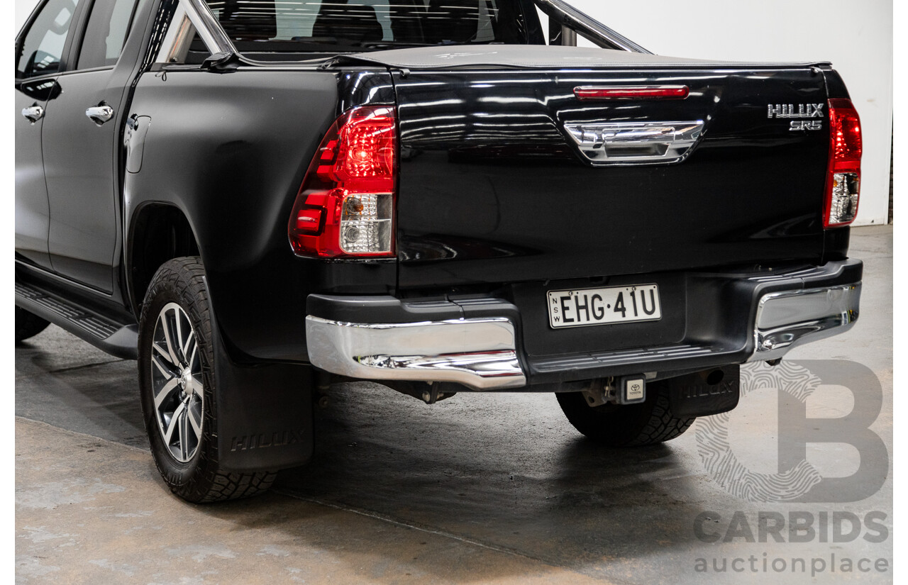 07/2017 Toyota Hilux SR5 (4x4) 4x4 GUN126R Dual Cab Eclipse Black 2.8L