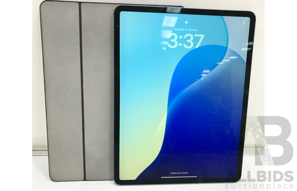 Apple (A1895) 64GB IPad Pro 12.9 Inch (3rd Generation)