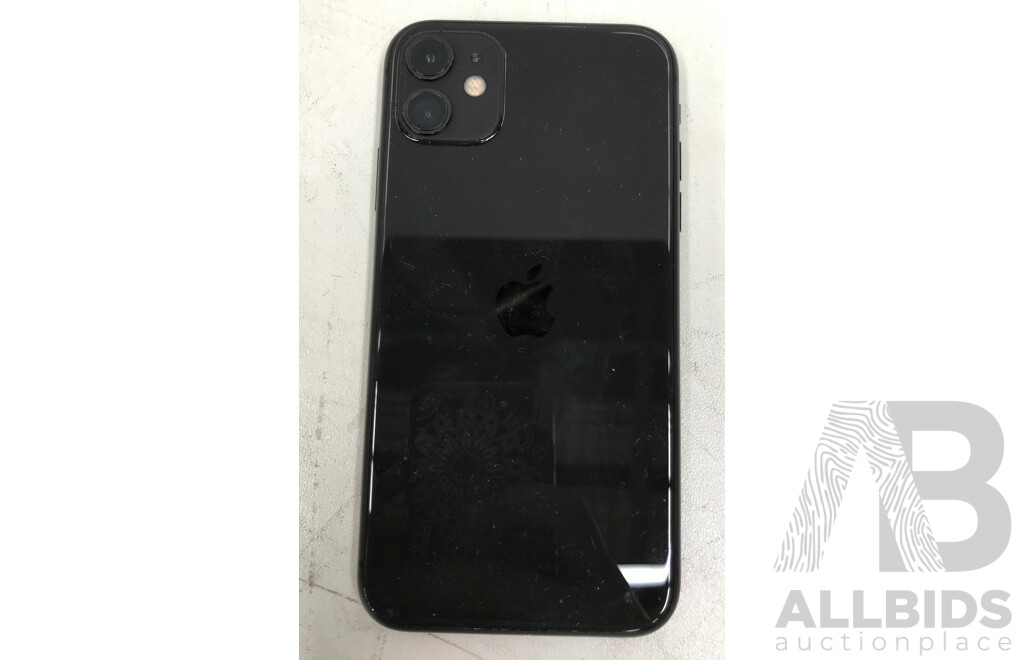 Apple (MWLT2X/A) 64GB IPhone 11