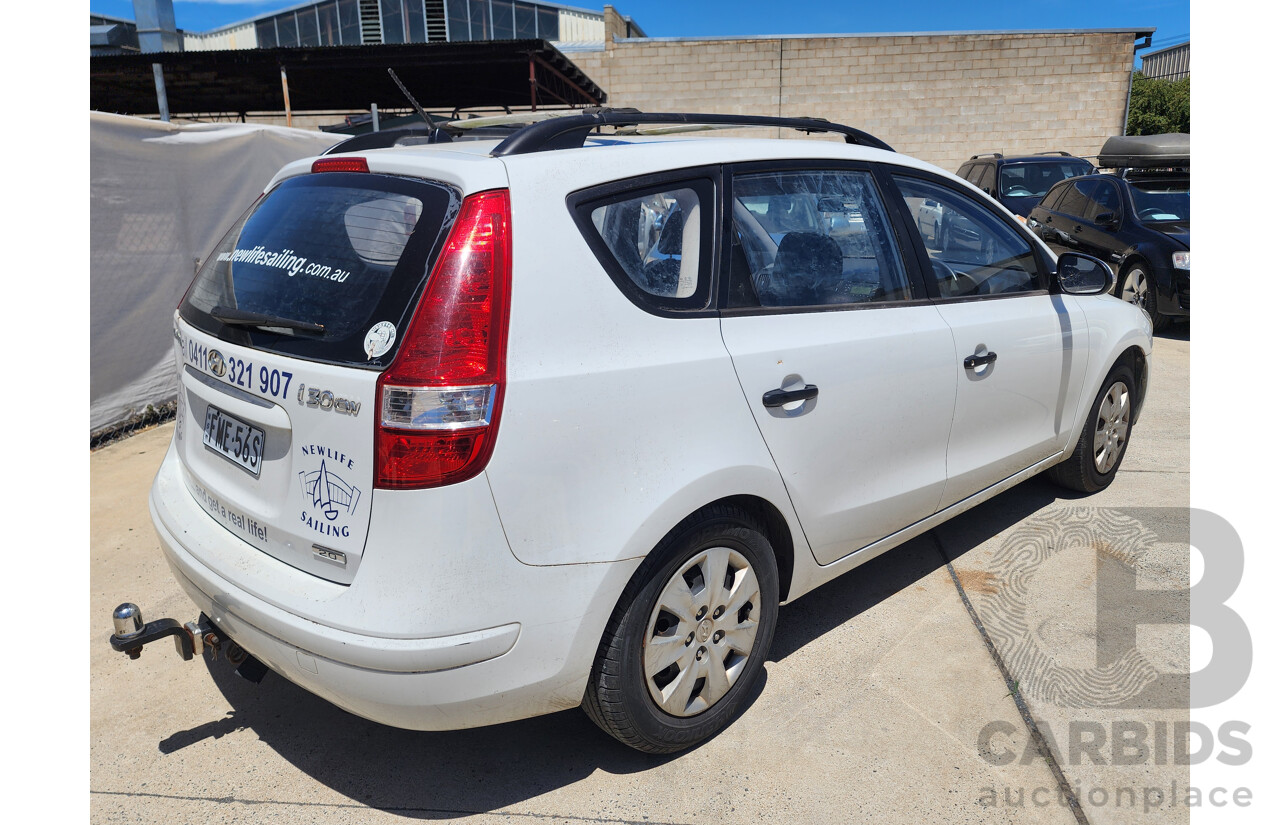 10/2009 Hyundai i30 cw SX 2.0 FD MY09 4d Wagon White 2.0L