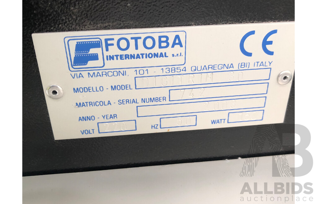 Fotoba Digitrim 30 X/Y Automatic Paper Cutter