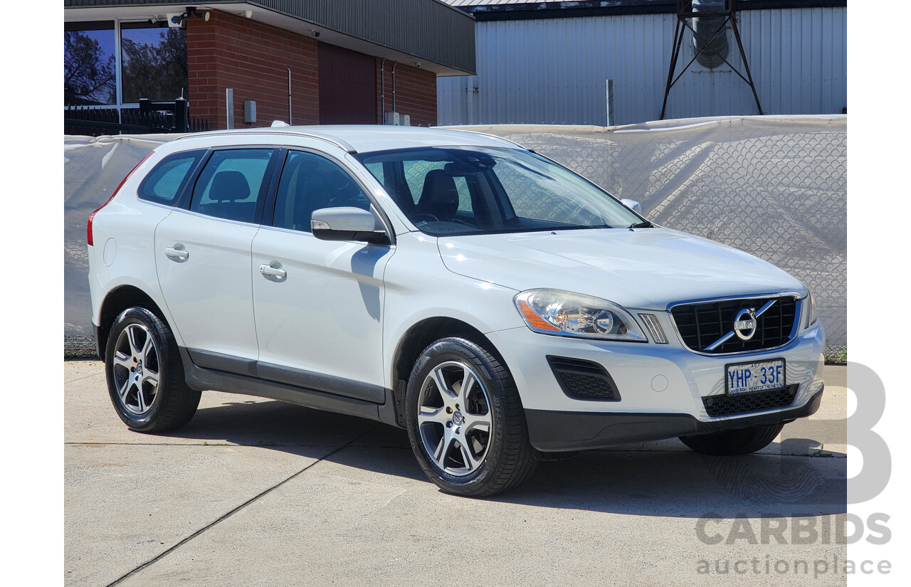 8/2011 Volvo Xc60 D5 DZ MY11 4d Wagon White 2.4L