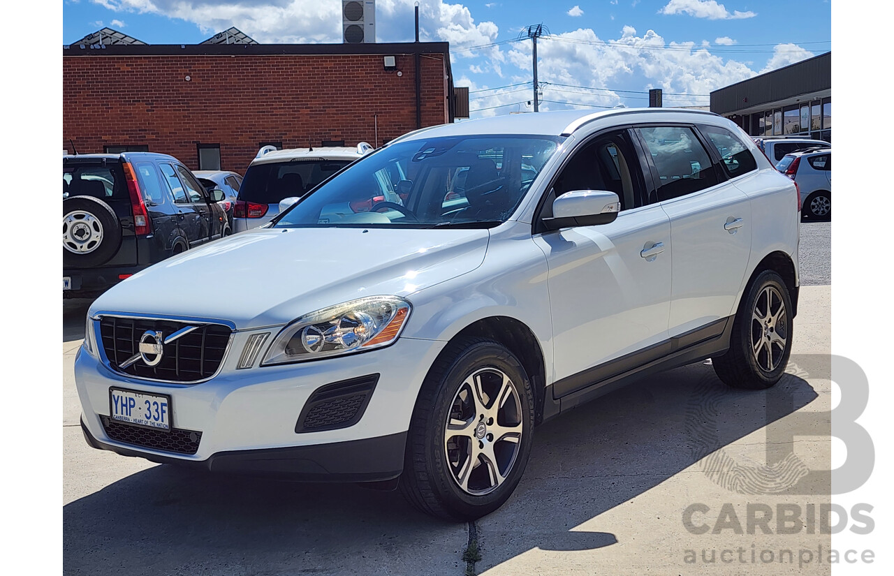 8/2011 Volvo Xc60 D5 DZ MY11 4d Wagon White 2.4L